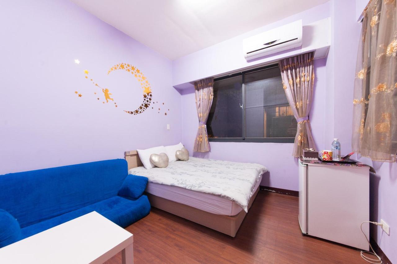 Fengjia Qing Su Homestay Taichung Exterior photo